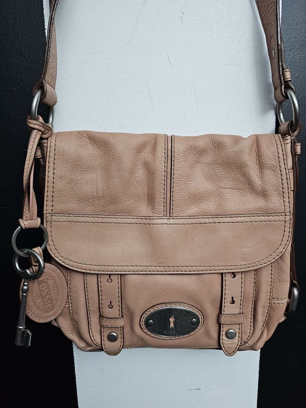 Fossil Tan Leather Crossbody Bag with Key Charm